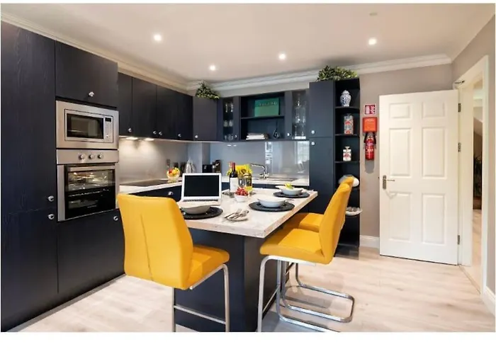 Entire House Comprising 4 * 基拉尼