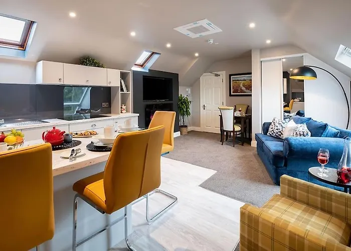 Entire House Comprising 4