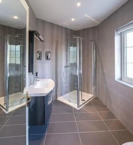 Entire House Comprising 4 Ferienhaus