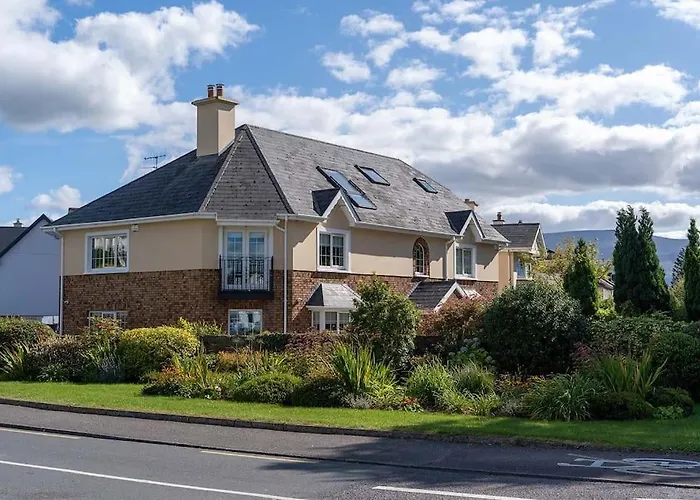 Entire House Comprising 4 Ferienhaus