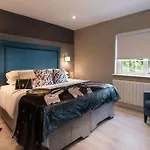 Entire House Comprising 4 * كيلارني