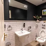 Entire House Comprising 4 بيت للعطل كيلارني