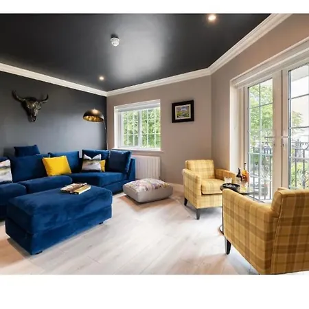 بيت للعطل Entire House Comprising 4 كيلارني